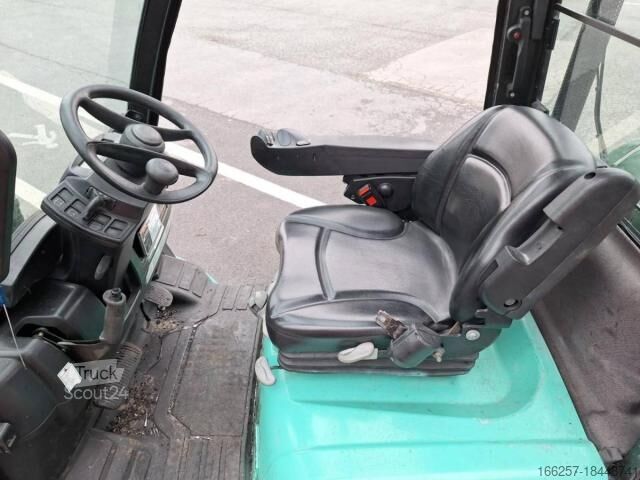 Voorlader vorkheftruck Yale GLP35VX