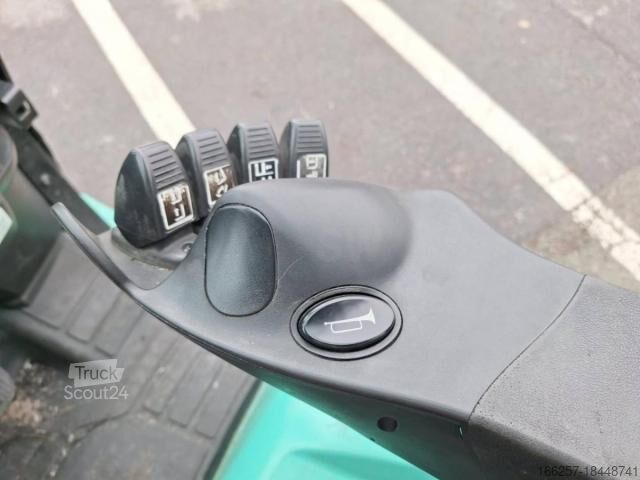 Voorlader vorkheftruck Yale GLP35VX