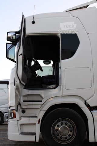 Wegtractor SCANIA R 500