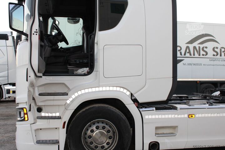 Wegtractor SCANIA R 500