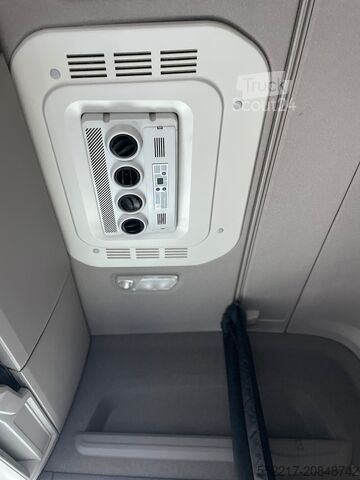 Wegtractor SCANIA R 500