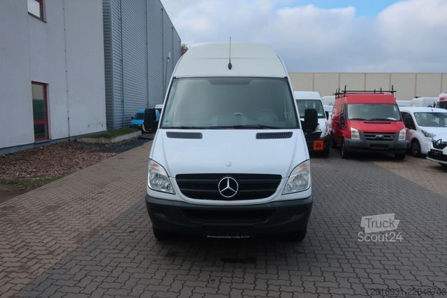 Hög tak skåpbil MERCEDES-BENZ Nr.50 Sprinter 519 CDI 1.Hand / XXXL & Hochdach