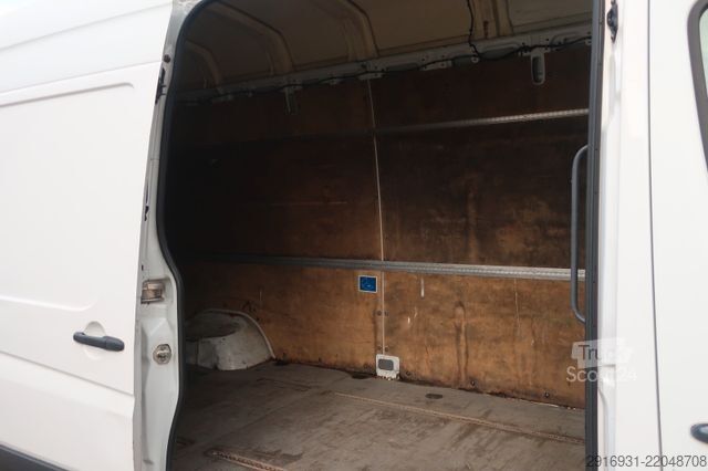 Hög tak skåpbil MERCEDES-BENZ Nr.50 Sprinter 519 CDI 1.Hand / XXXL & Hochdach