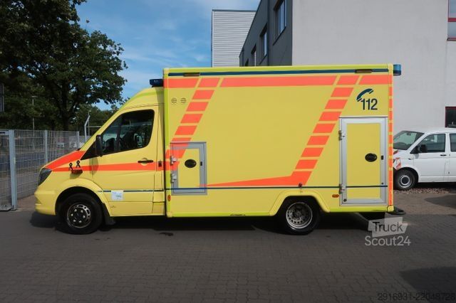 Samochód strażacki MERCEDES-BENZ Sprinter 519 CDI RTW / 1. Hand /SHZ / Fzg Nr:A16