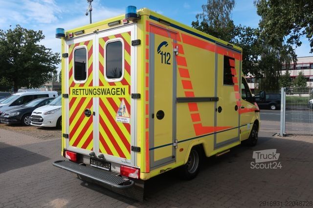 Samochód strażacki MERCEDES-BENZ Sprinter 519 CDI RTW / 1. Hand /SHZ / Fzg Nr:A16