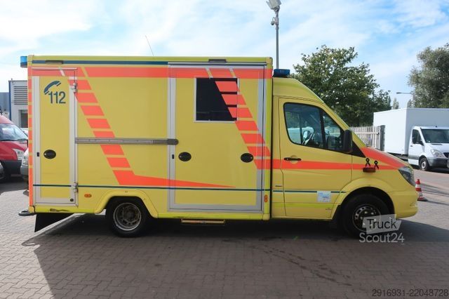 Samochód strażacki MERCEDES-BENZ Sprinter 519 CDI RTW / 1. Hand /SHZ / Fzg Nr:A16