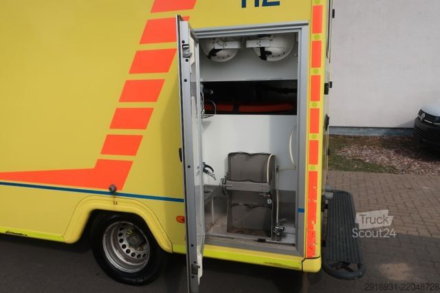 Samochód strażacki MERCEDES-BENZ Sprinter 519 CDI RTW / 1. Hand /SHZ / Fzg Nr:A16