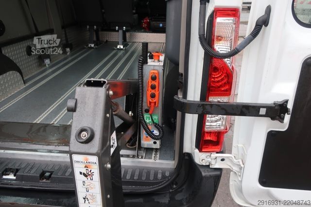 Minibussi OPEL Movano/Klima/el. Rampe/PDC/St. Heizung/FN: 239