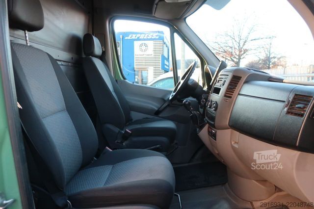 Vans ar augstu jumtu VOLKSWAGEN Crafter Kasten 35 mittel L2H2/Klima/AHK/FN: 237