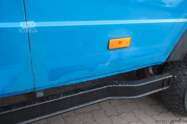 Furgon z wysokim dachem MERCEDES-BENZ Nr.31 Vario 614 D / AHK / SHZ / DoKa 9 Sitzer