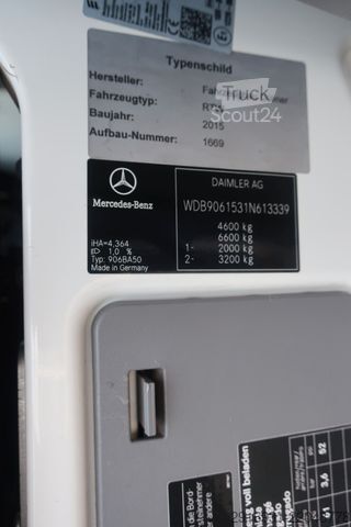 Samochód strażacki MERCEDES-BENZ Sprinter II 416 CDI RTW/Klima/Automatik/ FN:284