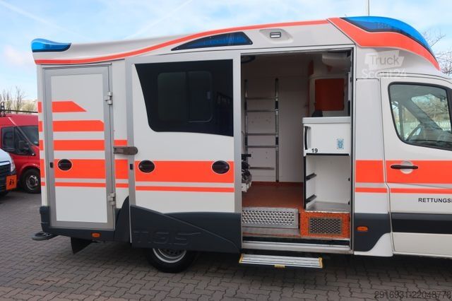 Samochód strażacki MERCEDES-BENZ Sprinter II 416 CDI RTW/Klima/Automatik/ FN:284