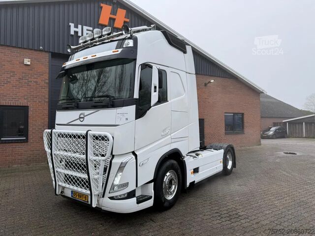 Standard-SZM Volvo FH 500 4X2 Globetrotter XL Full Air Alcoa 2x ta...