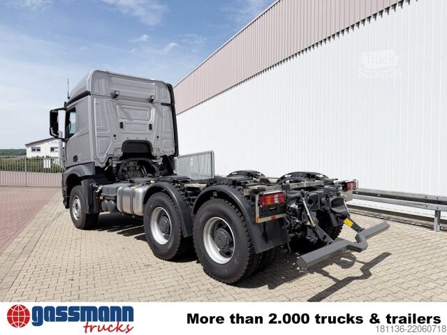 Pašizgāzējs kravas automašīna Mercedes-Benz Arocs 2653 K 6x4, Retarder, Navi,