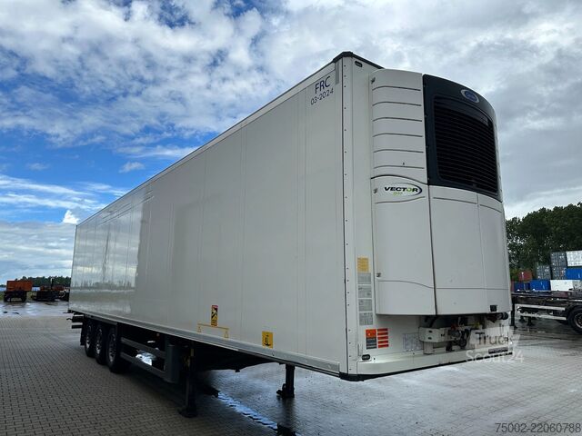 Kyld/fryst transport Schmitz Cargobull CARRIER VECTOR 1950 D/E /DISCBRAKES / NL-TRAILE...
