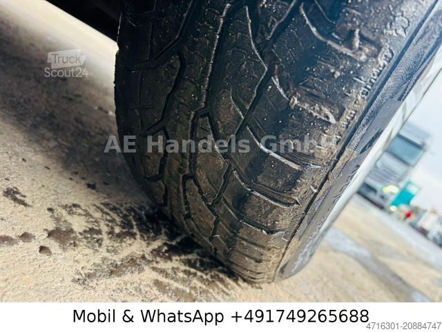 Minibus VOLKSWAGEN Touran 2.0 TDI DSG *7Sitzer/kklape/Temp