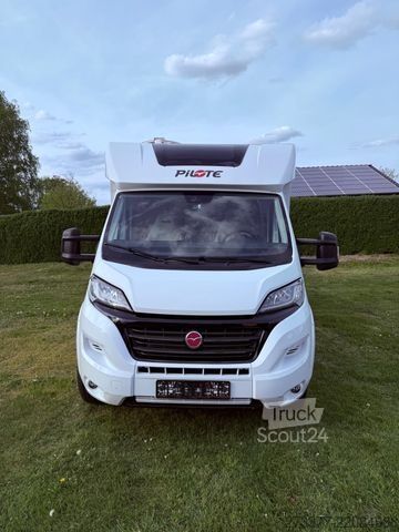Asuntovaunu/karavaani PEUGEOT Pilote Essentiel P 696 GJ Wohnmoil