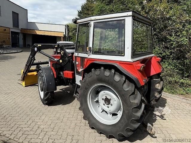 Tracteur Massey Ferguson 274 S mit Frontlader