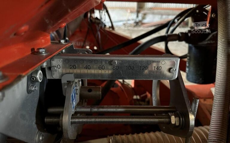 Sejalnica Kuhn Venta NC 4000 Combiliner + Güttler Duplex
