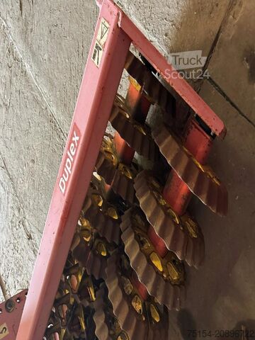 Sejalnica Kuhn Venta NC 4000 Combiliner + Güttler Duplex