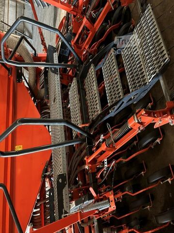 Sejalnica Kuhn Venta NC 4000 Combiliner + Güttler Duplex