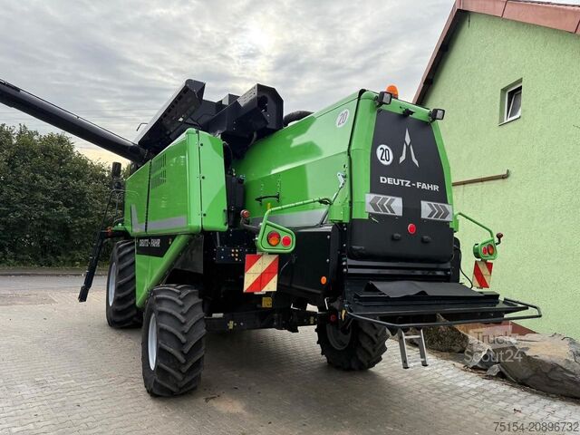 Moissonneuse-batteuse Deutz-Fahr 6065 HTS