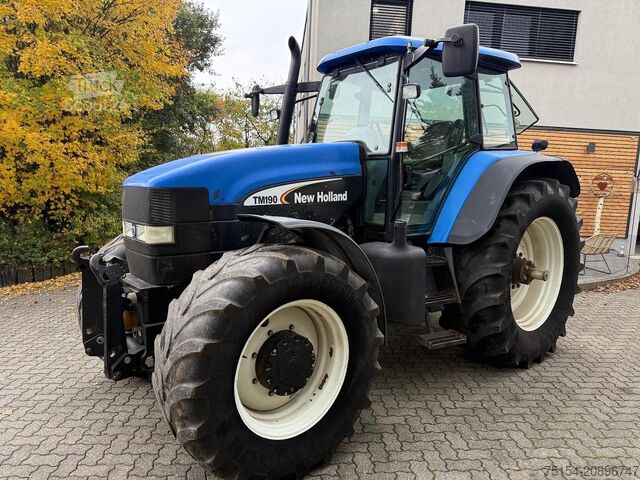 Traktor New Holland TM 190