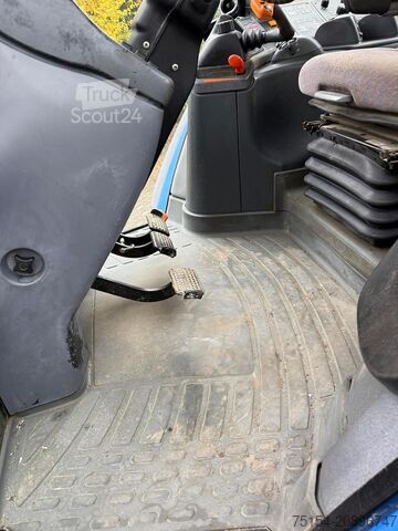 Traktor New Holland TM 190