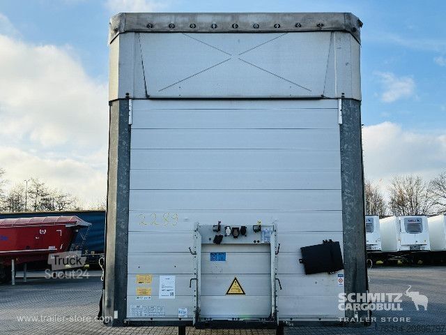 Semirimorchio con telone Schmitz Cargobull Curtainsider Mega Getränke
