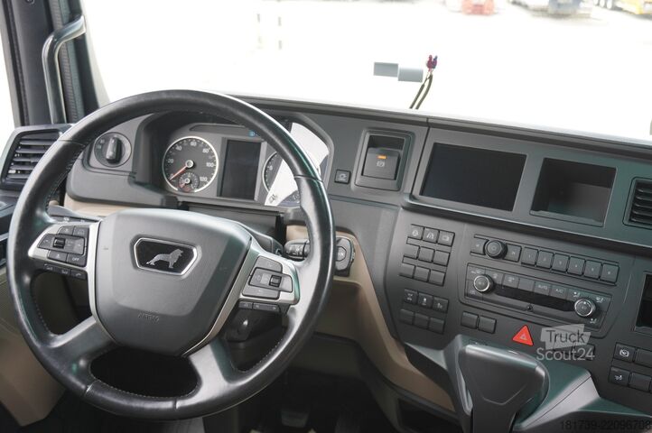 Vaihtolavakuorma-auto MAN TGX 26.470 6x2 / 2023 / BDF