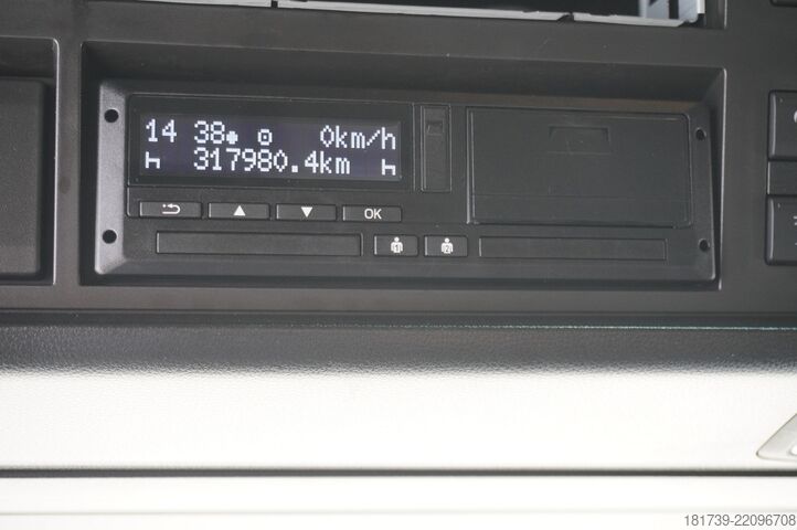 Vaihtolavakuorma-auto MAN TGX 26.470 6x2 / 2023 / BDF