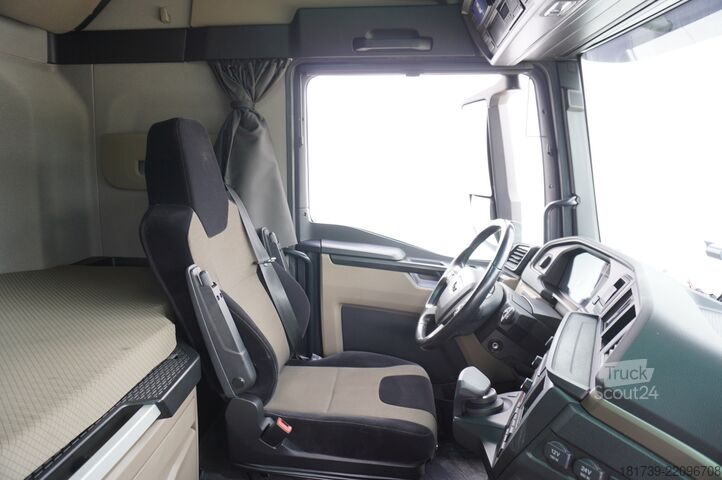 Vaihtolavakuorma-auto MAN TGX 26.470 6x2 / 2023 / BDF