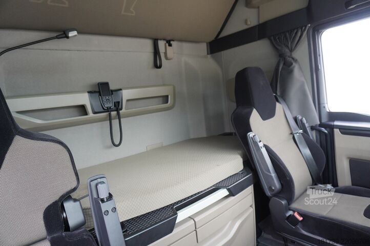 Vaihtolavakuorma-auto MAN TGX 26.470 6x2 / 2023 / BDF