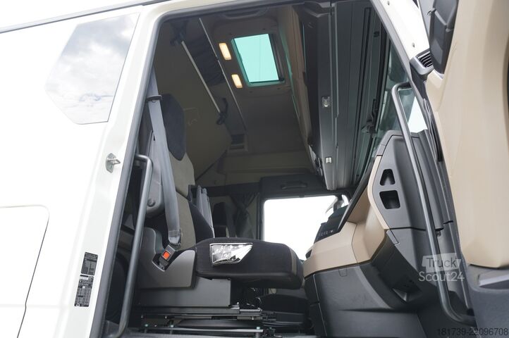 Vaihtolavakuorma-auto MAN TGX 26.470 6x2 / 2023 / BDF