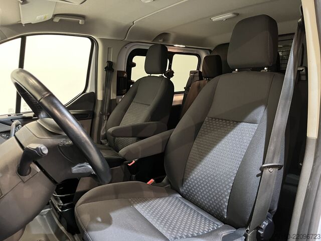 Piegādes furgons ar dubulto kabīni Ford Transit Custom 2.0 TDCI L2H1 170 PK DC Dubbel C...