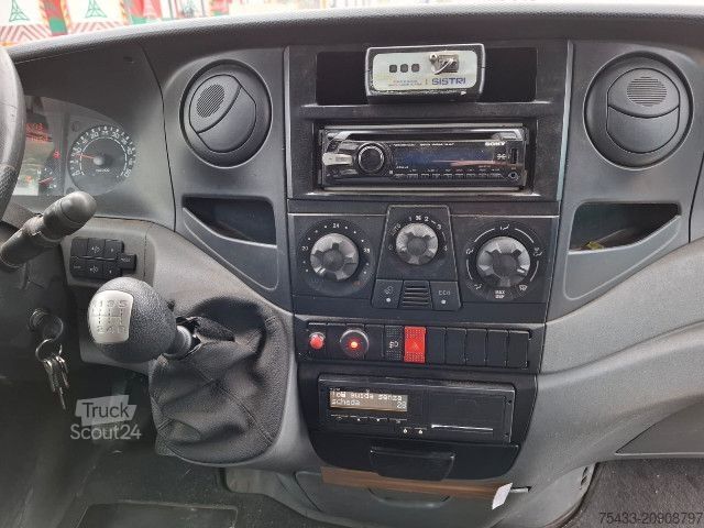 Fourgon tôlé IVECO DAILY 60C18 BOX + SPONDA