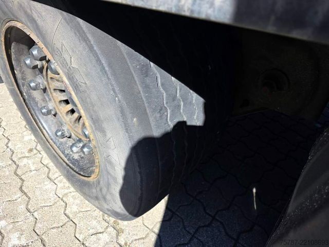 Åben sættevogn med presenning KRONE Mega Gardine mit Hubdach,Pal-Anschlag li+re