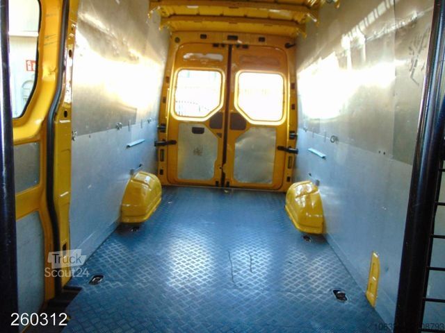 Kastenwagen hoch VOLKSWAGEN Crafter Maxi 2.0 TDI DSG Klima-Kamera