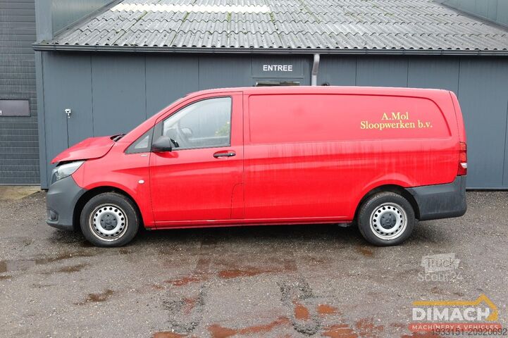 Duba panelată Mercedes-Benz VITO schade auto - voorschade - rood - trekhaak...