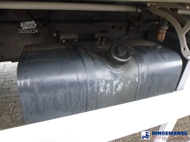 Kyld/fryst transport Volvo FL 290 4X2 Carrier Supra 750 frigo