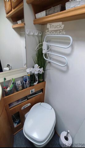 Integrovaný karavan Euramobil Integra ls656