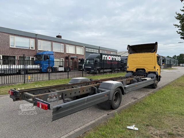 Châssis avec cabine Mercedes-Benz Atego 1318 L