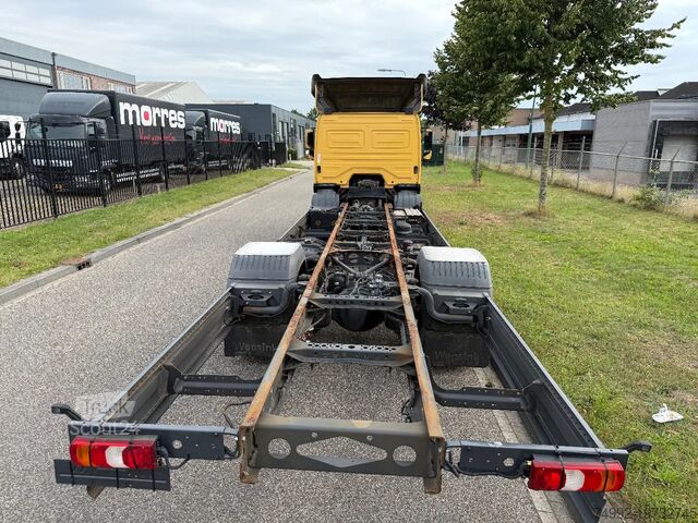 Châssis avec cabine Mercedes-Benz Atego 1318 L