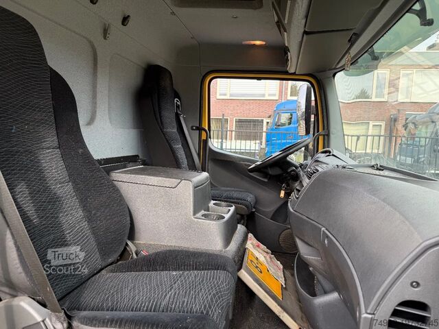 Châssis avec cabine Mercedes-Benz Atego 1318 L