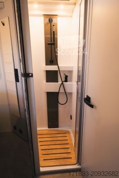 Félintegrált lakóautó Bürstner B66 TD 732 MESSE ANGEBOTE ON TOP