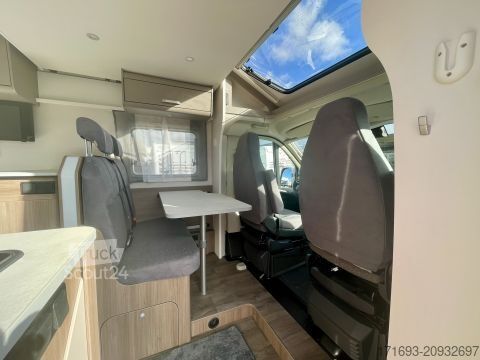 Daļēji integrēta kemperis Carado T 135 MESSE ANGEBOTE ON TOP