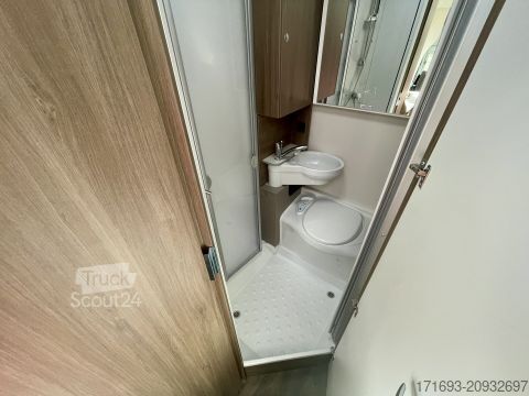 Daļēji integrēta kemperis Carado T 135 MESSE ANGEBOTE ON TOP