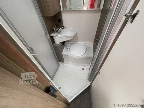 Daļēji integrēta kemperis Carado T 135 MESSE ANGEBOTE ON TOP