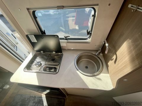 Daļēji integrēta kemperis Carado T 135 MESSE ANGEBOTE ON TOP