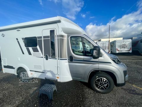 Daļēji integrēta kemperis Carado T 135 MESSE ANGEBOTE ON TOP